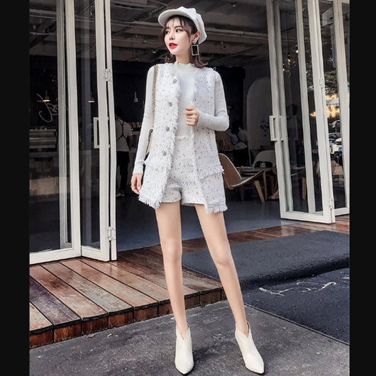 Traje Tweed Elegante para Mujer con Detalles de Encaje y Flecos - Image 9