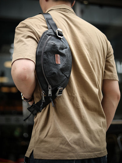 Bolsa de Pecho en Cuero Genuino - Diseño Minimalista - Image 4