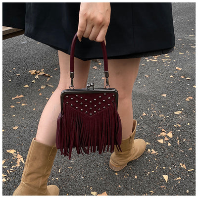 Bolsa Retro de Hombro para Mujer con Remaches y Borlas - Image 26