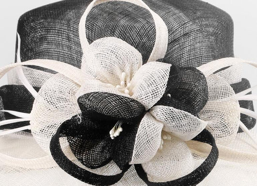 Sombrero de Ala Ancha Elegante con Flores y Fibra Natural para Mujer - Image 3
