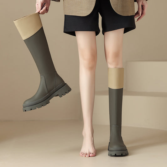 Botas de Suela Gruesa con Punta Redonda y Diseño Monocromático