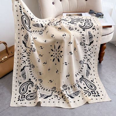 Pañuelo de Terciopelo Estampado Cuadrado Versátil para Mujer - Image 9