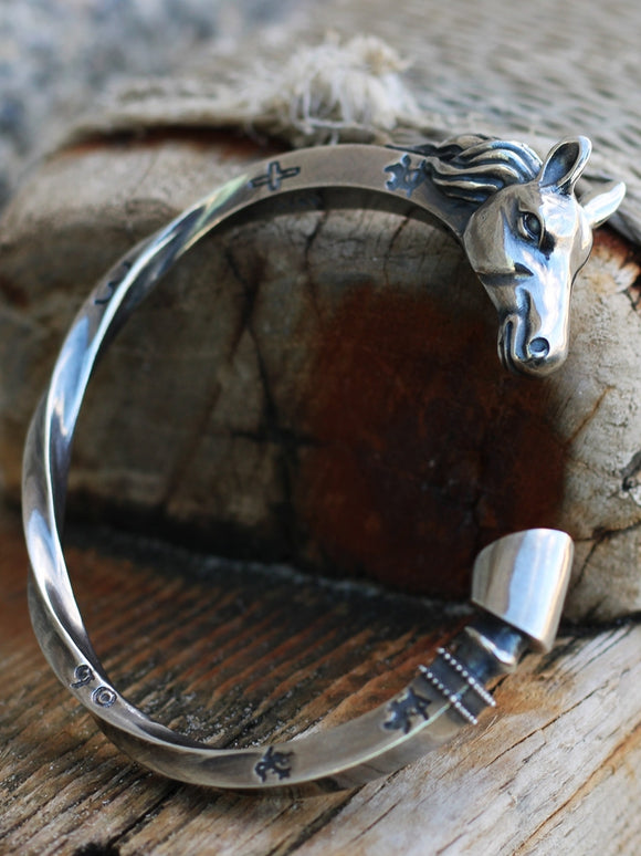 Pulsera de Plata Caballo Abierta para Hombre - Joyería Artesanal