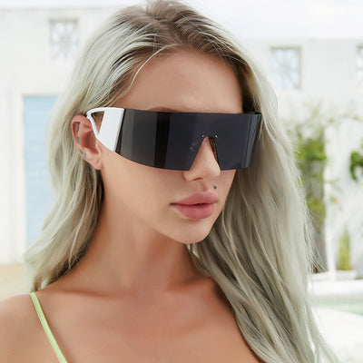White one-piece cycling sunglasses with mirrored silver lenses and a sporty, futuristic design.