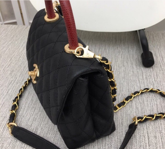 Bolso Bandolera de Cuero Caviar con Patrón de Cadena Diamante - Image 26