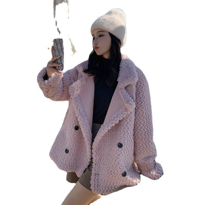 Abrigo de Invierno para Mujer en Lana de Cordero Suave - Image 3