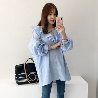 Blusa Suelta con Cuello V y Volantes - Image 10