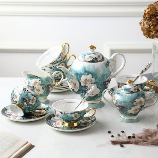 Juego de Café en Porcelana Fina - Taza y Platillo Elegante
