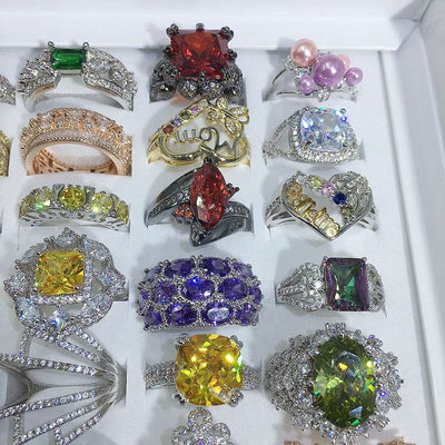 Anillo de Moda Exagerado con Microcristales - Diseño Europeo y Americano - Image 4
