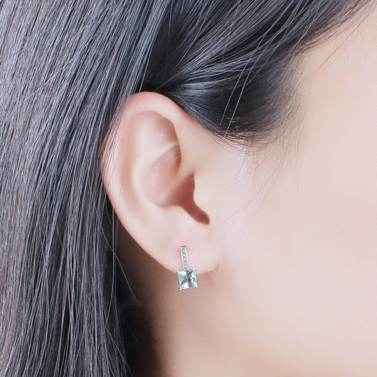 Aretes de Plata con Topacio Azul Cielo - Diseño Minimalista Cuadrado - Image 3