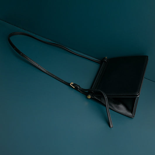 Bolsa Mensajera de Cuero para Mascotas Grandes - Diseño Vaca - Image 10