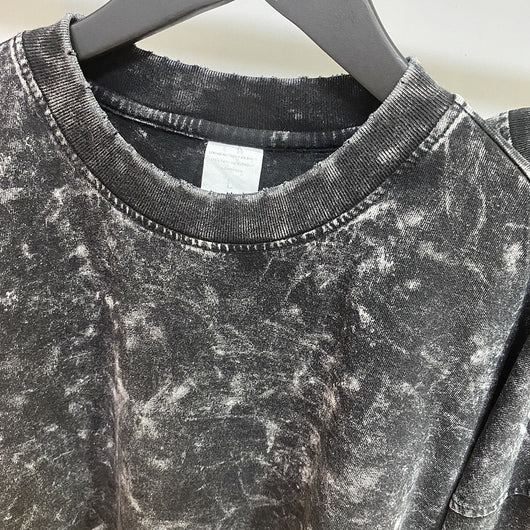 Camiseta Vintage Desgastada de Manga Larga con Cuello Redondo - Image 6