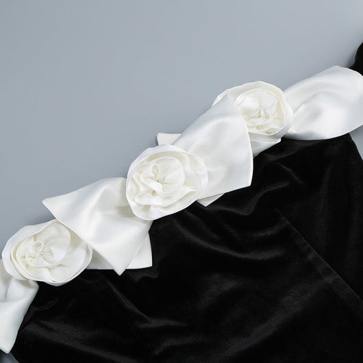 Vestido Largo de Terciopelo Negro con Cola Sirena - Image 23