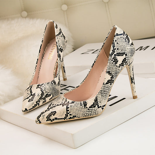 Tacones Altos Puntiagudos con Patrón Serpiente para Noche - Image 7