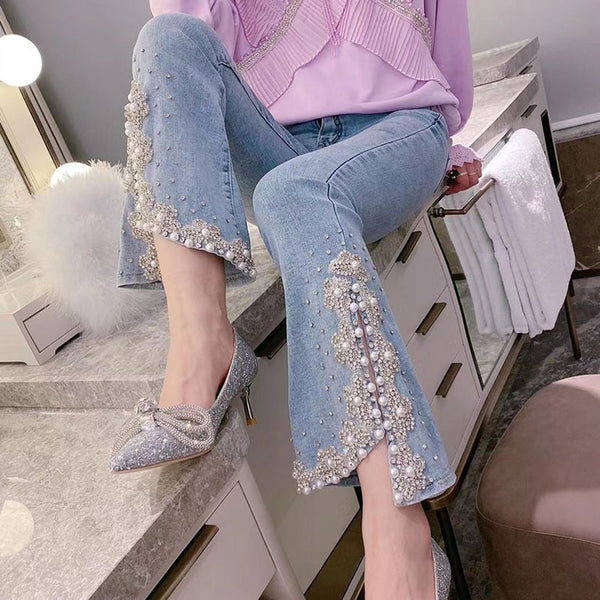 Pantalones Acampanados con Detalles de Diamantes y Aberturas Laterales