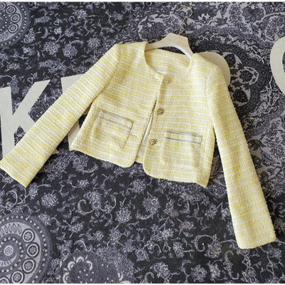 Chaqueta de Lujo Minimalista con Estilo Contemporáneo - Image 9