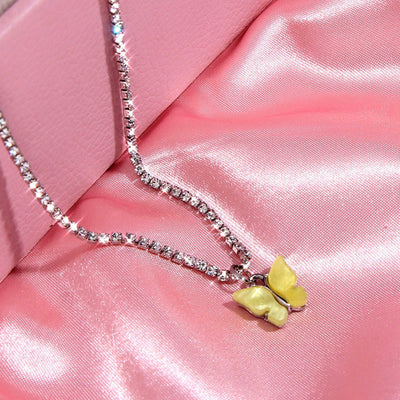 Cadena de Clavícula con Mariposa - Image 7
