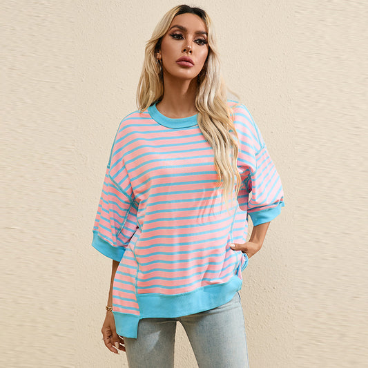 Playera Manga Corta Rayas con Combinación de Colores para Mujer - Image 2
