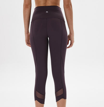 Leggins Deportivos Cortos Ajustados y Transpirables - Image 11
