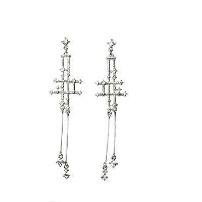 Aretes de Plata con Líneas Geométricas Cruzadas - Diseño Minimalista Versátil - Image 2