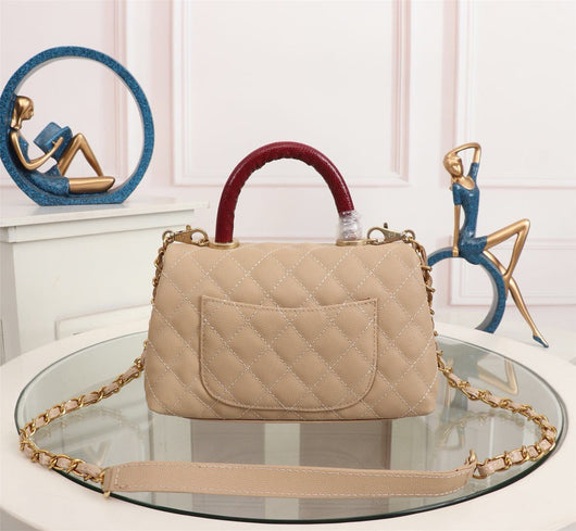 Bolso Bandolera de Cuero Caviar con Patrón de Cadena Diamante - Image 27