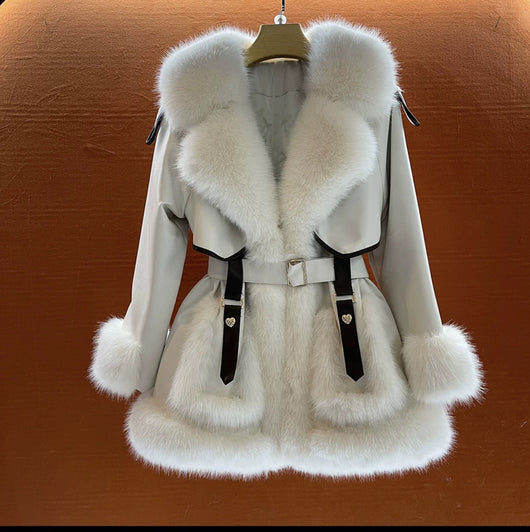 Abrigo de Lujo con Cuello de Piel Voluminoso para Mujer - Image 8