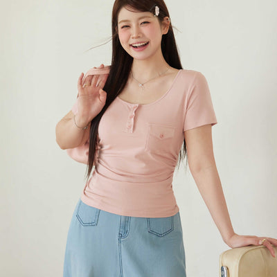 Blusa Corta Ajustada y Cómoda de Manga Corta
