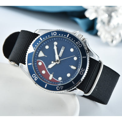 Reloj de Cuarzo para Hombre con Correa de Silicona y Calendario Doble - Image 23