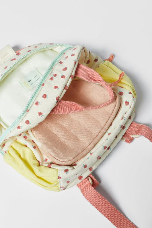 Mochila Escolar Infantil de Lona Algodón con Estampado Fresa Multicolor - Image 8