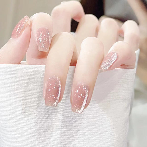 Uñas de Gato Cristal Blanco Efecto Ojo de Gato - Largo Medio