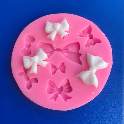 Molde para Decorar Pasteles con 8 Lazos Perfectos - Image 9