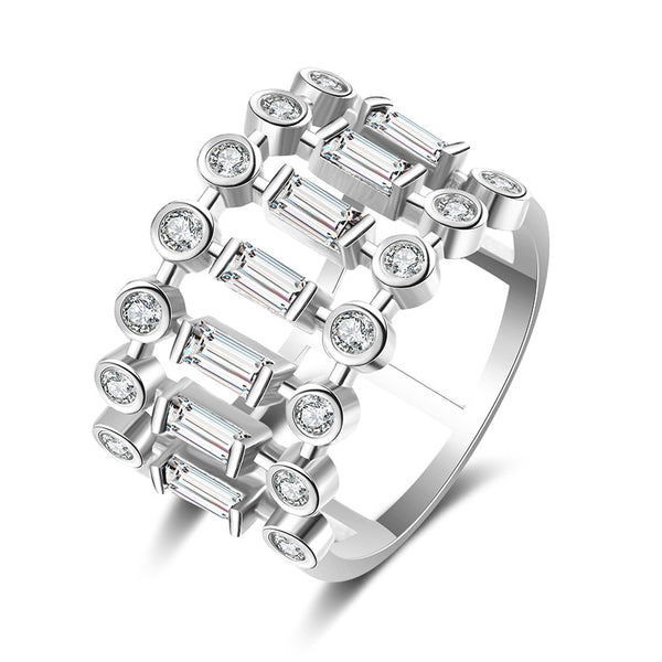 Anillo Hueco Dorado con Esmeralda - Montura Ajustable - Image 5