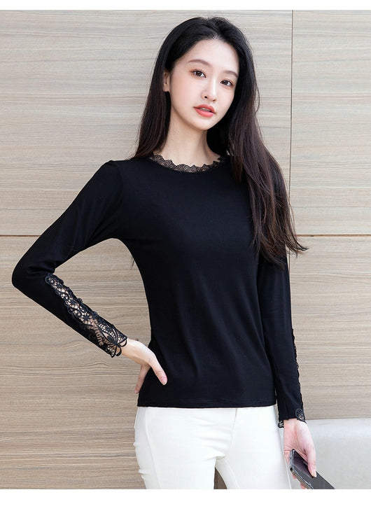 Blusa Negra Elegante Escote Profundo con Encaje y Mangas Largas - Image 8