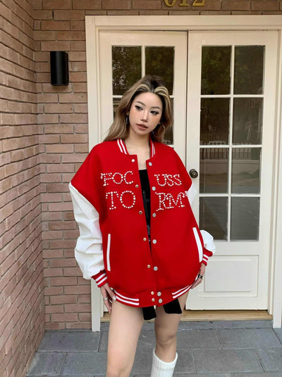 Chaqueta Beisbolera Retro para Mujer con Detalles de Cuentas - Image 9