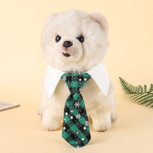 Corbata Navideña Ajustable para Mascotas con Patrón de Copos de Nieve - Image 6