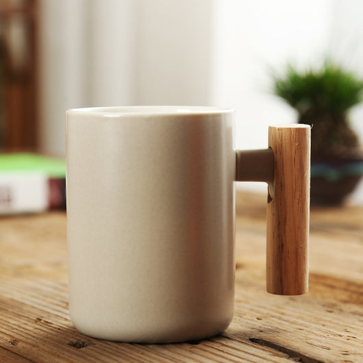 Taza de Cerámica Recta con Asa de Madera - Image 4