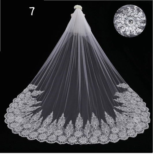 Vestido de Novia Lujo con Cola Larga y Velo de Hada Mágica - Image 46