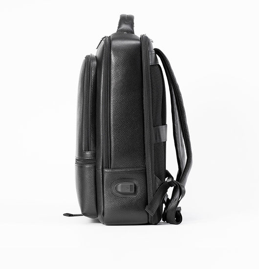 Mochila Ejecutiva de Cuero con Carga USB y Gran Capacidad - Image 14