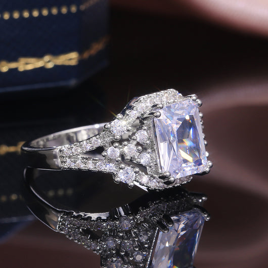 Anillo de Compromiso con Circonita Corte Princesa para Mujer - Image 8