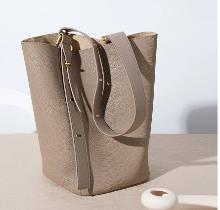 Bolsa Mensajera de Cuero Genuino Estilo Viajero - Image 11