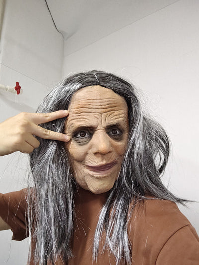Máscara de Abuela Aterradora en Látex - Image 10