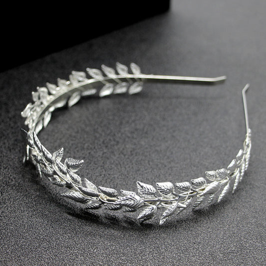 Diadema Nupcial de Hojas Doradas Corona de Aleación - Image 2