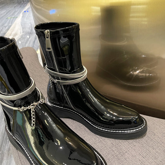 Botas Martin de Cuero Charol Negro con Punta Aguda - Estilo Británico para Mujer - Image 11