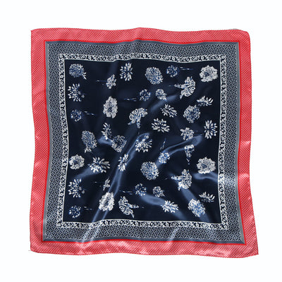 Pañuelo Satinado Cuadrado para Trabajo y Negocios - Image 7