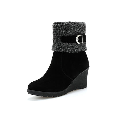 Botas de Gamuza con Cuña y Cierre Lateral para Mujer - Image 3