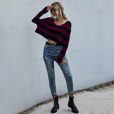 Suéter Oversize con Cuello en V, Rayas y Detalles Rotos