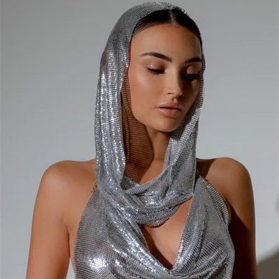 Conjunto de Dos Piezas: Top con Abertura Trasera y Lentejuelas Metálicas + Pañoleta - Image 3