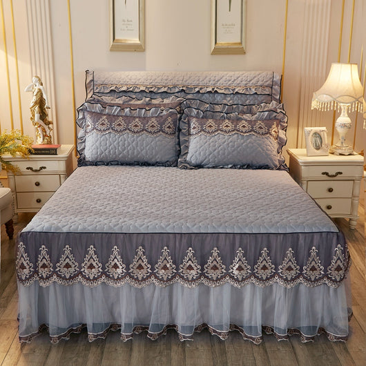 Cubrecama Acolchado de Encaje Premium para Cama Matrimonial 1.8m - Image 3