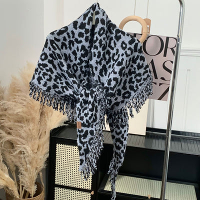 Bufanda Chal Leopardo con Flecos 2 en 1 Cálida y Elegante - Image 8