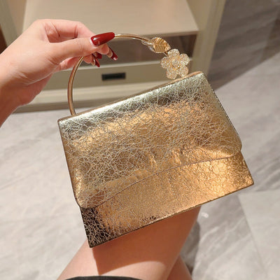 Bolso de Noche Elegante en Cuero Brillante con Solapa - Image 14